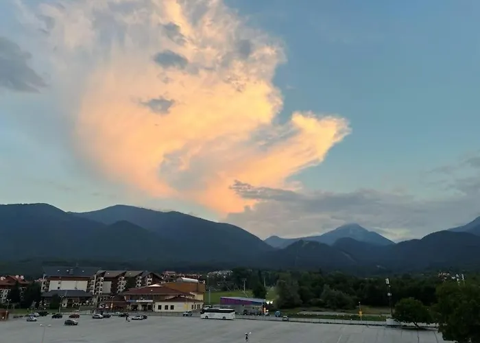 Gondola Lift 5401 公寓 *